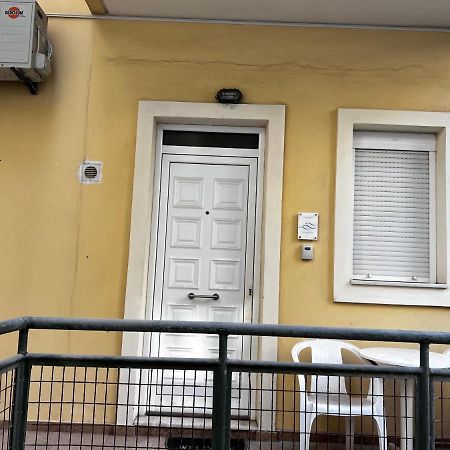 Central Single Room Ground Floor Heraklion  Luaran gambar